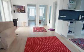 Peaceful Apartment-3 Zi, Loggia & Garden In Blankenese